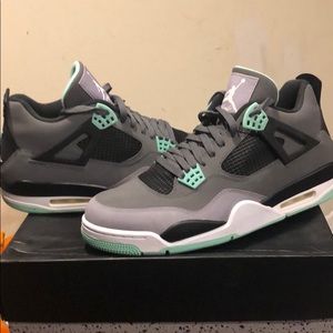 DS Green Glow 4s